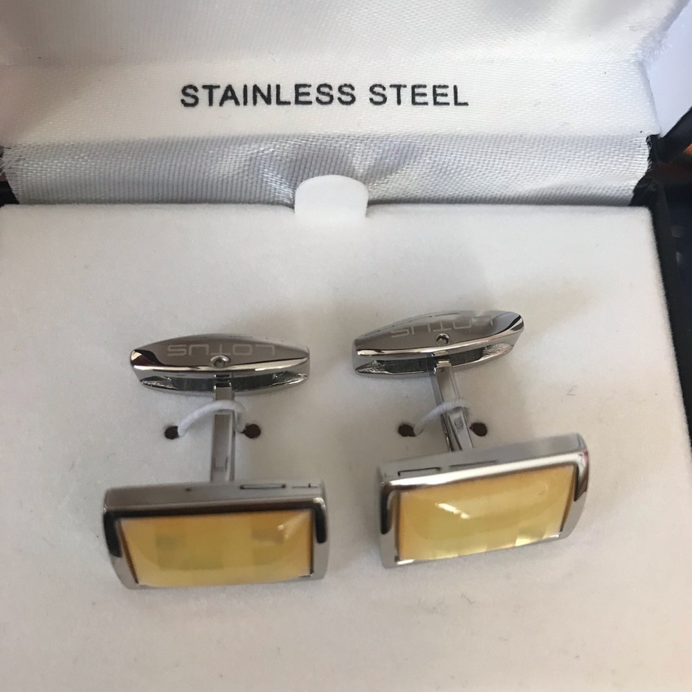 Cuff links - Picture 2 of 3